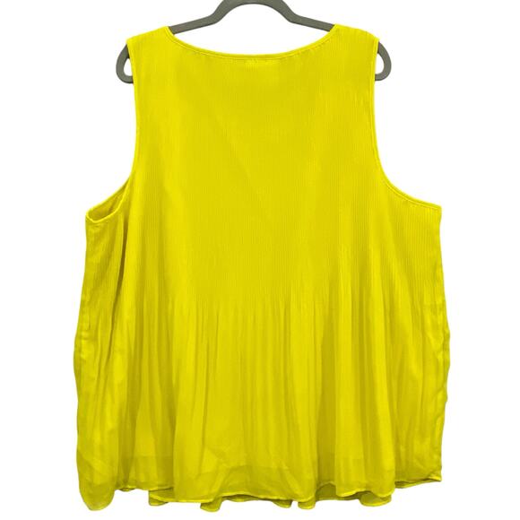 Torrid Yellow Pleated Top 3X - Picture 2 of 8